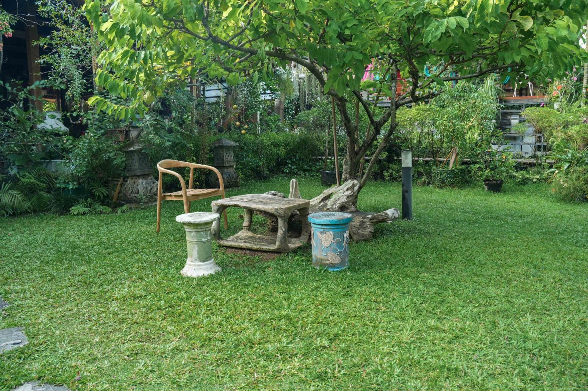Bed and Breakfast Djajanti House Semarang Exterior foto