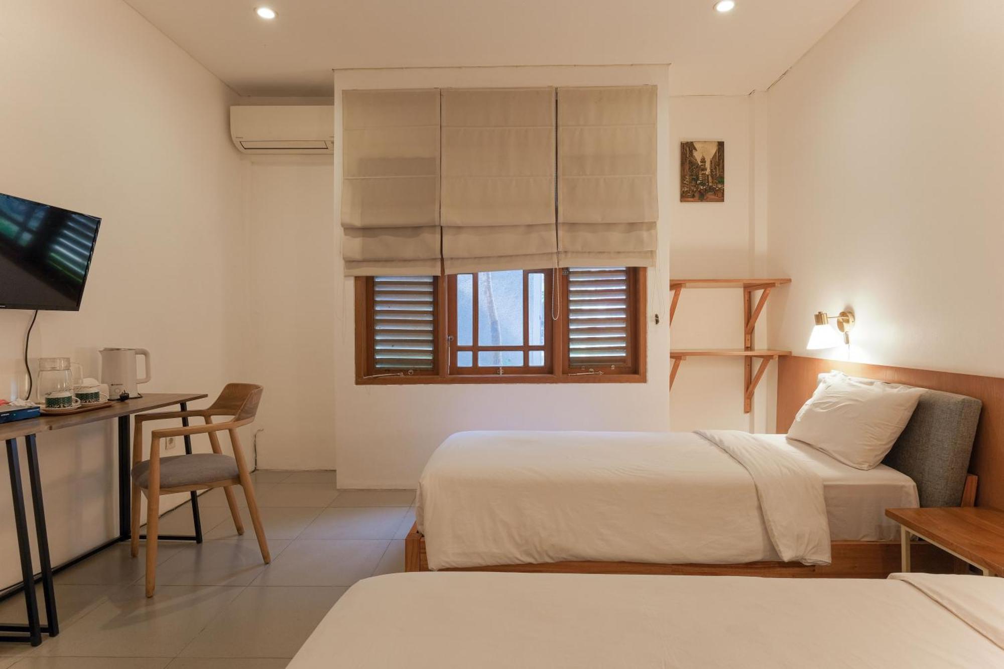Bed and Breakfast Djajanti House Semarang Exterior foto